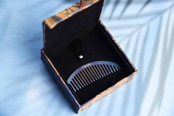 titanium comb